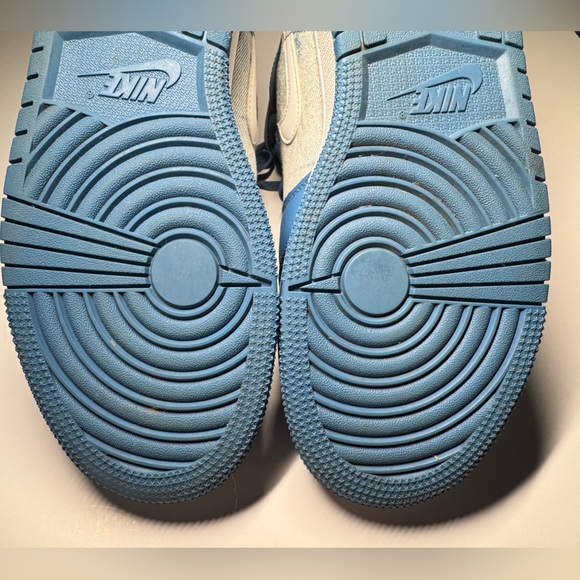 Air Jordan 1 Mid GS Washed Denim, lightly Used Sz 7Y - Picture 8 of 15